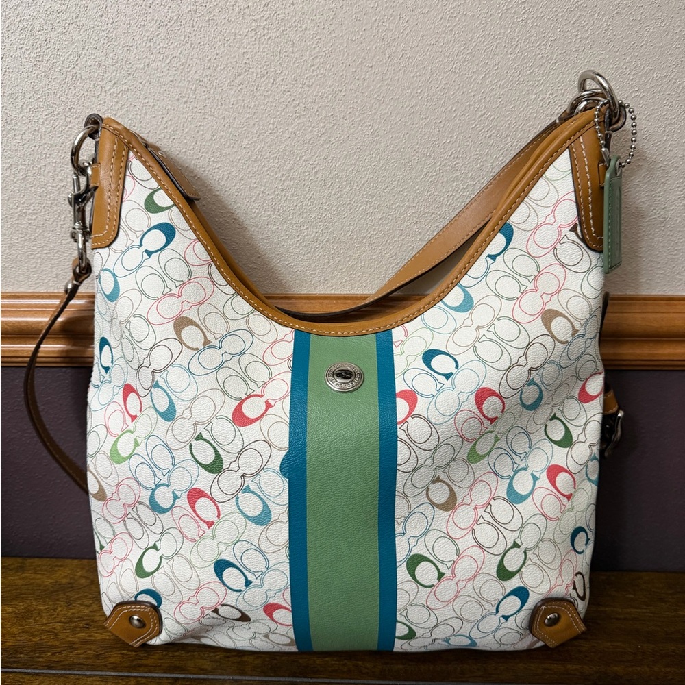 ✨NWOT - Coach Chelsea Heritage Signature Stripe Hobo Bag✨ - Picture 5 of 13
